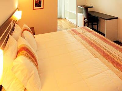 Imperial De Hotel 3*